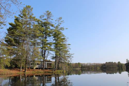 Alpine Lake Lakefront Park Model 4, South Corinth