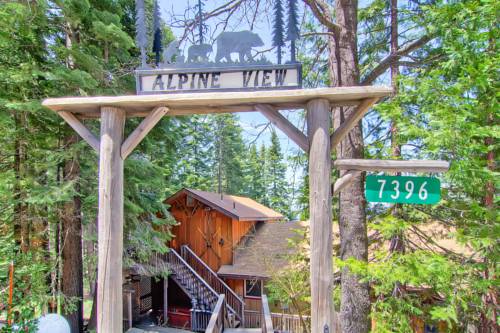 Alpine VIew, Yosemite West