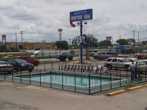 Austin Motor Inn, Austin