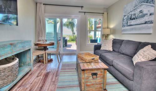 Bungalow Beach Place 3, Clearwater Beach