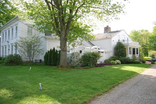 Captain Stannard House Bed and Breakfast Country Inn, Westbrook
