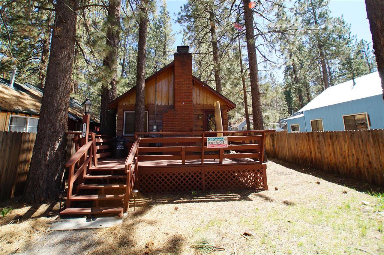 Cottage in the Pines by Big Bear Cool Cabins, Big Bear Lake