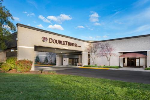 DoubleTree by Hilton Lawrence, Lawrence