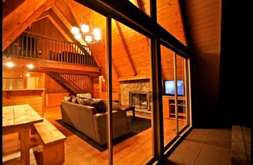 Eagles Nest Lodge, Lake Arrowhead