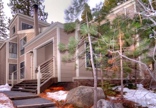 Forest Pines Condo Close to Lake Tahoe, Incline Village