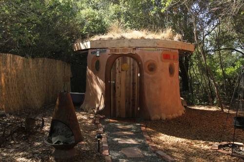 Hobbit Hut, Geyserville