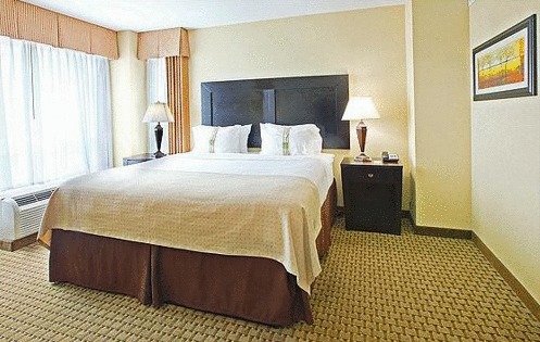 Holiday Inn and Suites Rogers at Pinnacle Hills, Rogers