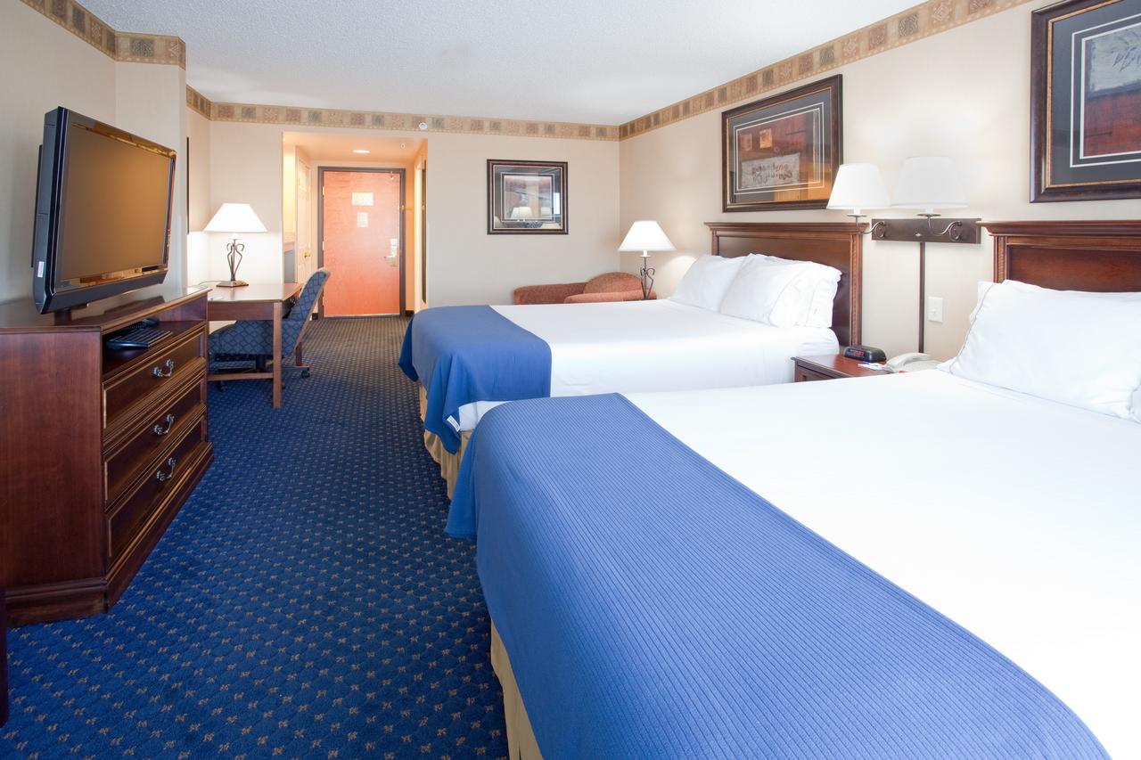 Holiday Inn Express Hotel & Suites Cheyenne, Cheyenne