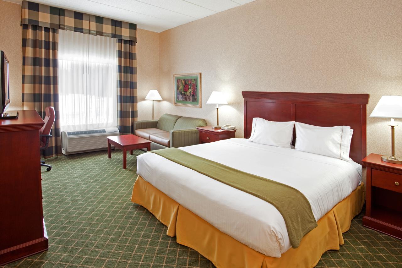 Holiday Inn Express Hotel & Suites Dayton-Huber Heights, Huber Heights