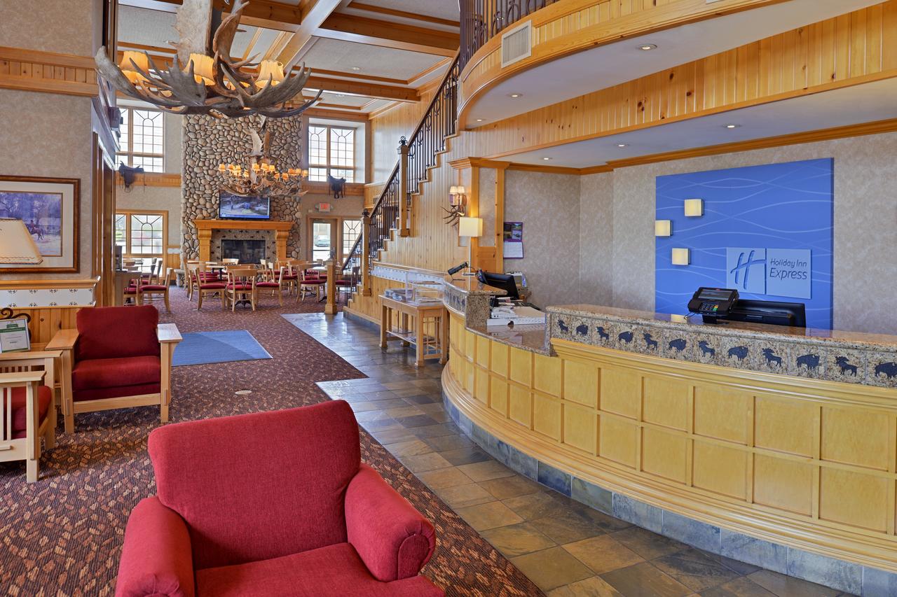 Holiday Inn Express Hotel & Suites Elko, Elko