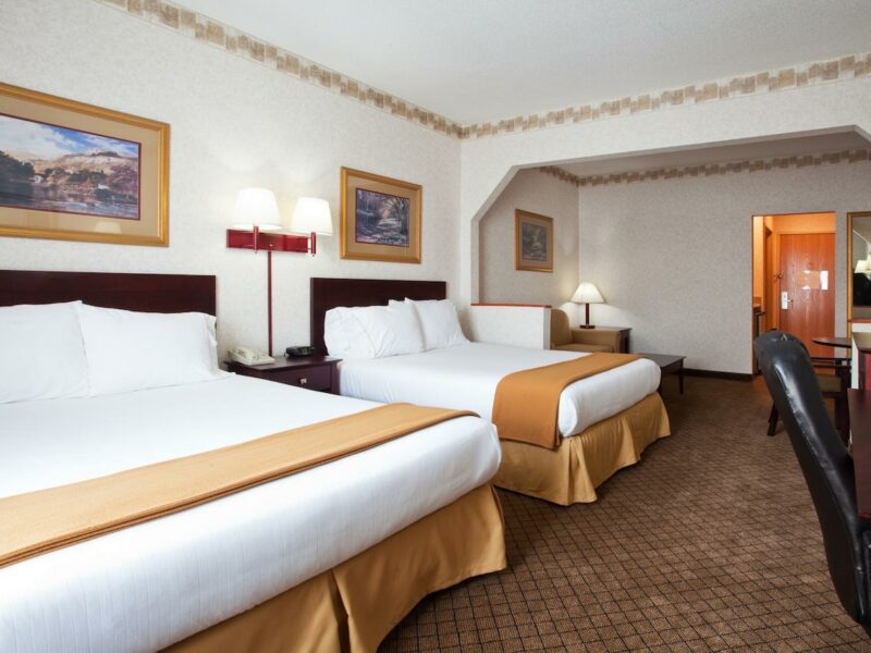 Holiday Inn Express Hotel & Suites Hiawassee, Hiawassee