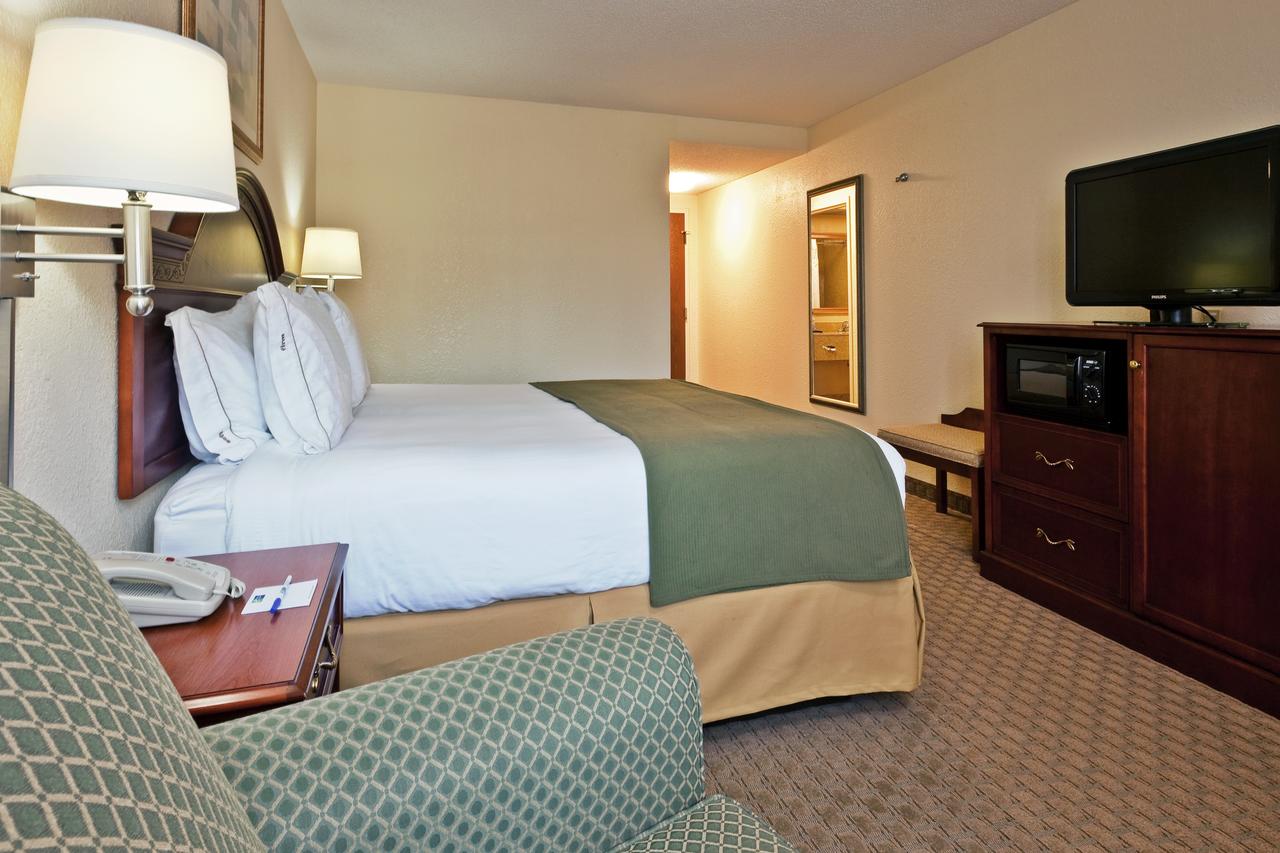 Holiday Inn Express Hotel & Suites Kimball, Kimball