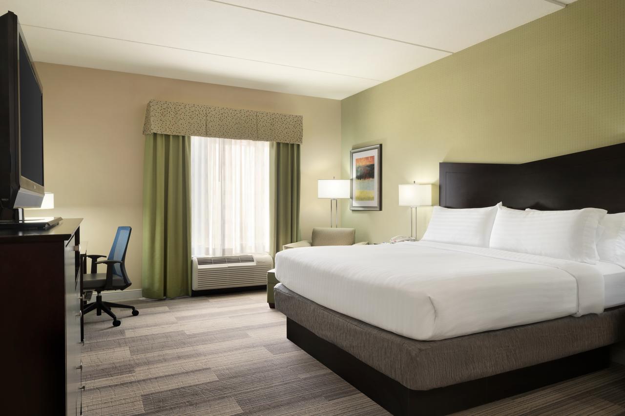 Holiday Inn Express Hotel & Suites Knoxville-Clinton, Clinton