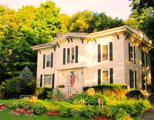 Kountry Living Bed and Breakfast, Oneonta