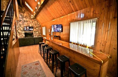 Long Bar Lodge, Lake Arrowhead