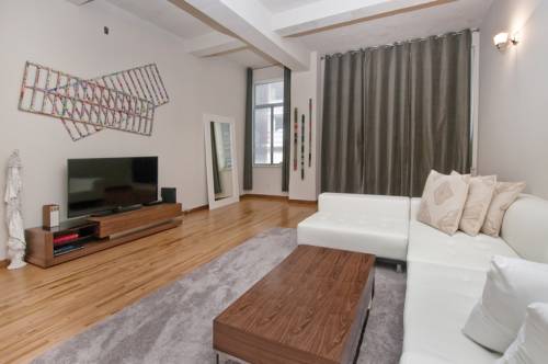 Madison Avenue Luxury Two Bedroom Apartments Next to Times Square, New York City