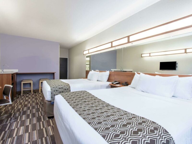Microtel Inn & Suites by Wyndham Cadiz, Cadiz
