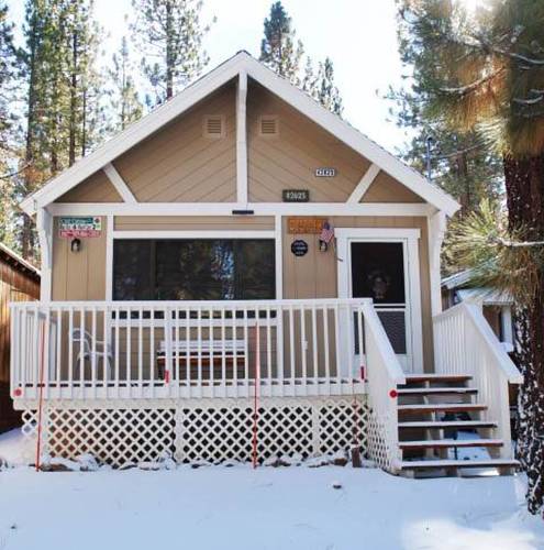 Moonridge Mountain by Big Bear Cool Cabins, Big Bear Lake