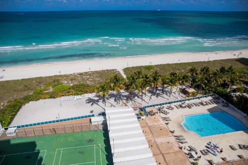 Oceanfront Contemporary Suites, Miami Beach