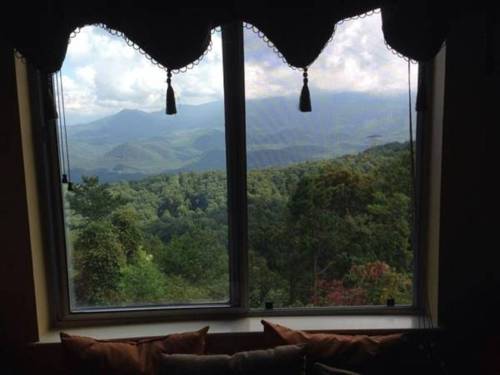 Our Place in the Smokies, Gatlinburg