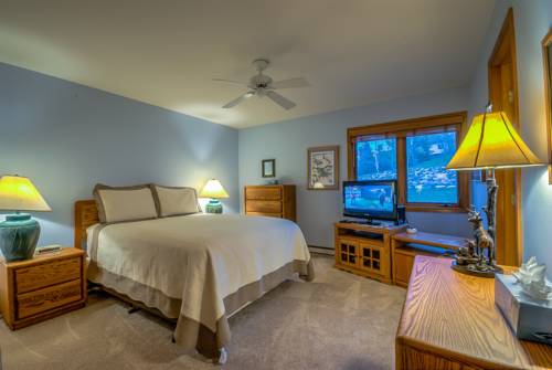 Pines E 101, Steamboat Springs