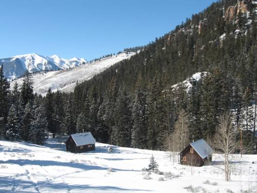 Pioneer Guest Cabins, Crested Butte