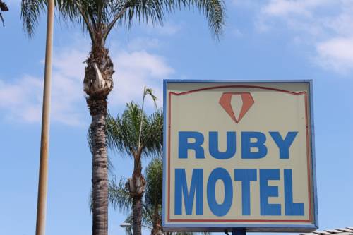 Ruby Motel, Long Beach