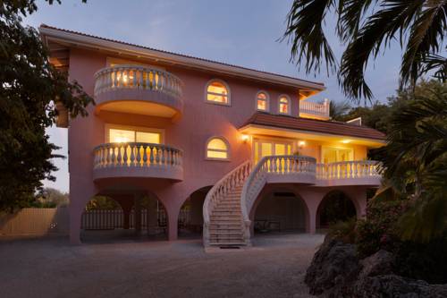 Tingler Island mansion, Marathon