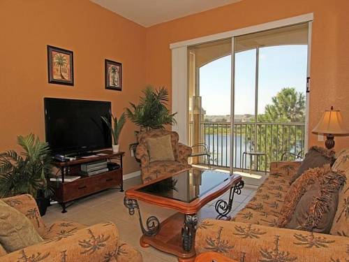 Windsor Hills Three Bedroom Apartment ROW2, Orlando