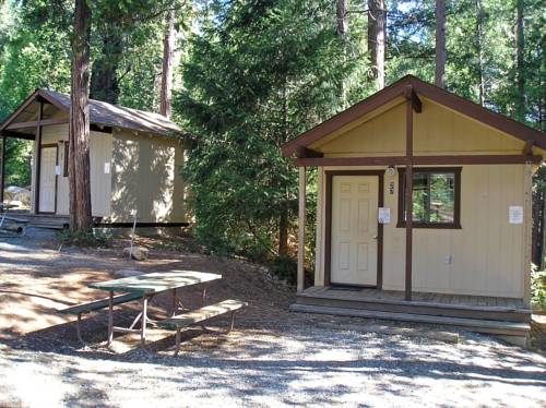 Yosemite Lakes Bunkhouse Cabin 33, Harden Flat