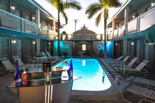 Camelot Beach Suites, Clearwater Beach