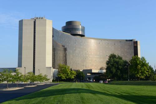 Edward Hotel & Convention Center, Dearborn