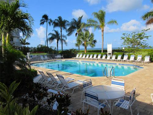 Estero Beach & Tennis #205C Apartment, Fort Myers Beach