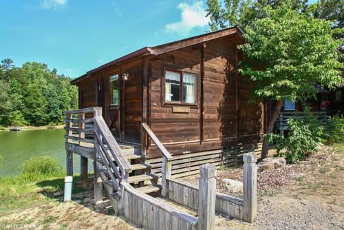 Forest Lake Camping Resort Lakefront Cabin 1, Freewood Acres