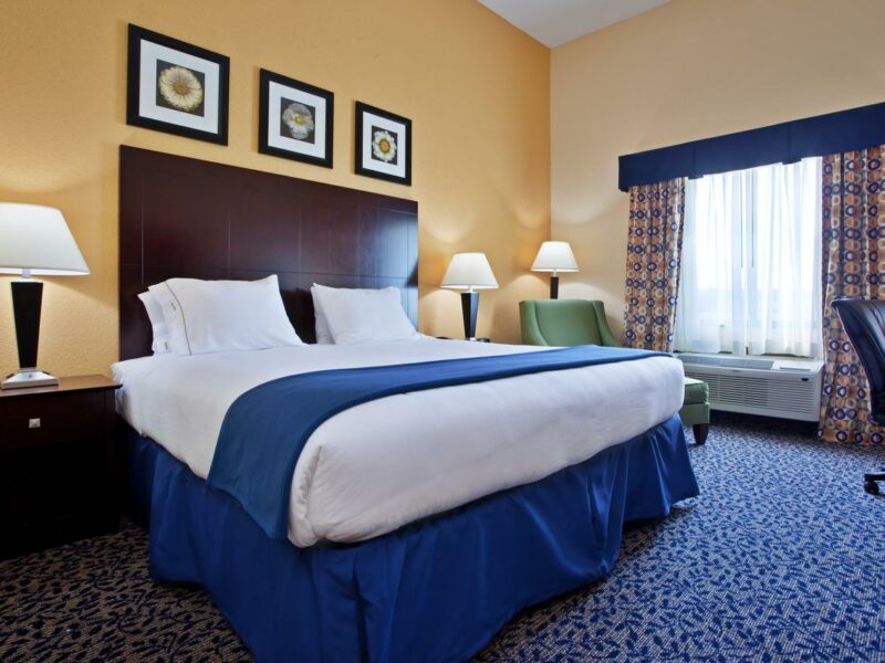 Holiday Inn Express Hotel and Suites Akron South-Airport Area, Akron