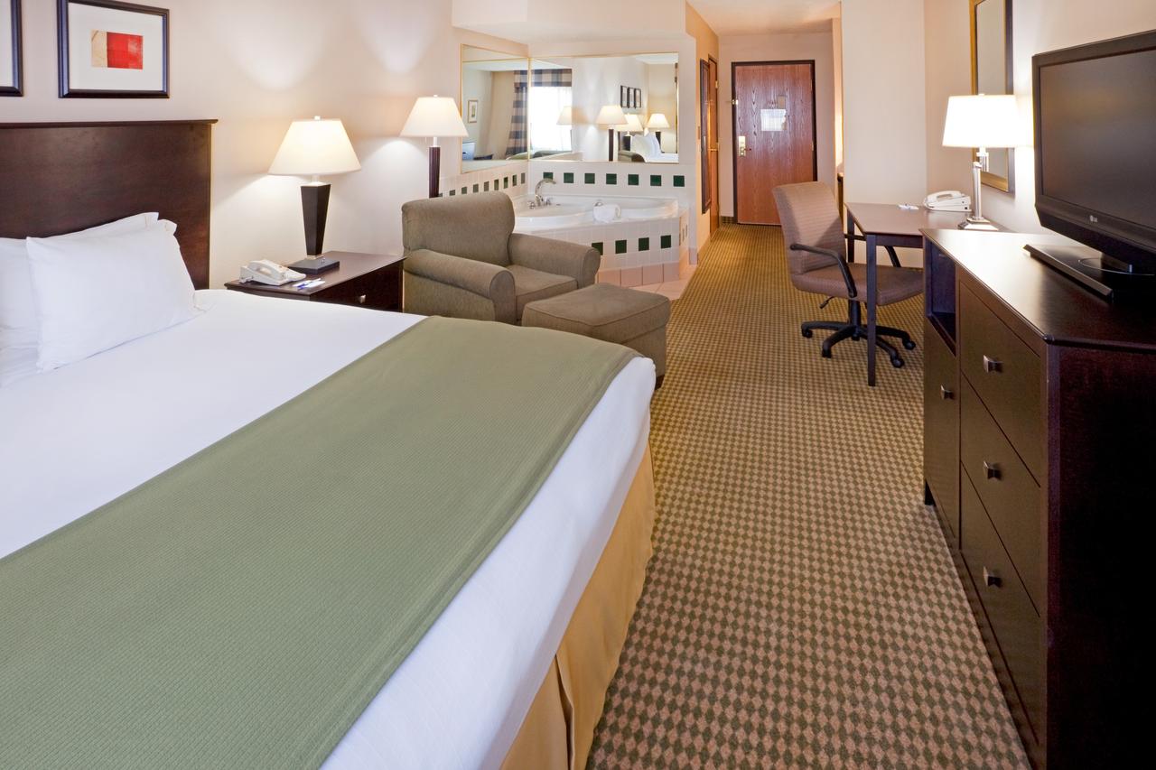 Holiday Inn Express Hotel and Suites Fort Worth/I-20, Fort Worth