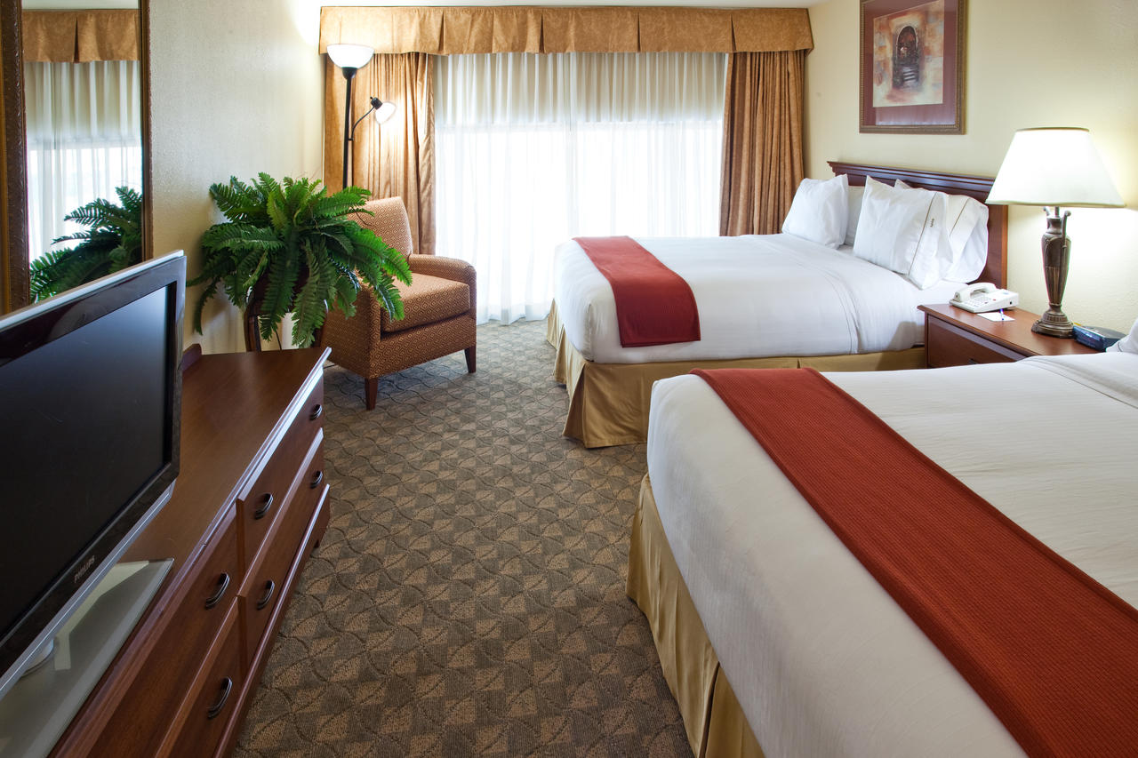 Holiday Inn Express Hotel & Suites Austin SW - Sunset Valley, Austin