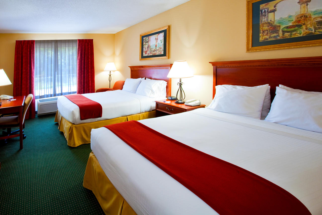 Holiday Inn Express Hotel & Suites Brooksville West, Brookridge