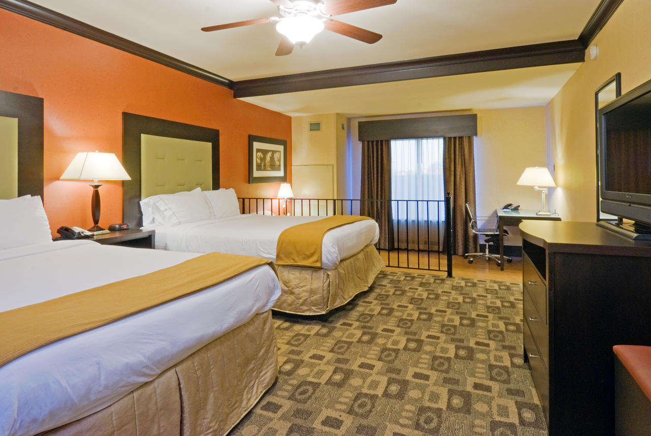 Holiday Inn Express Hotel & Suites Columbia-Fort Jackson, Columbia
