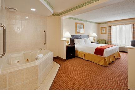 Holiday Inn Express Hotel & Suites Easton, Easton