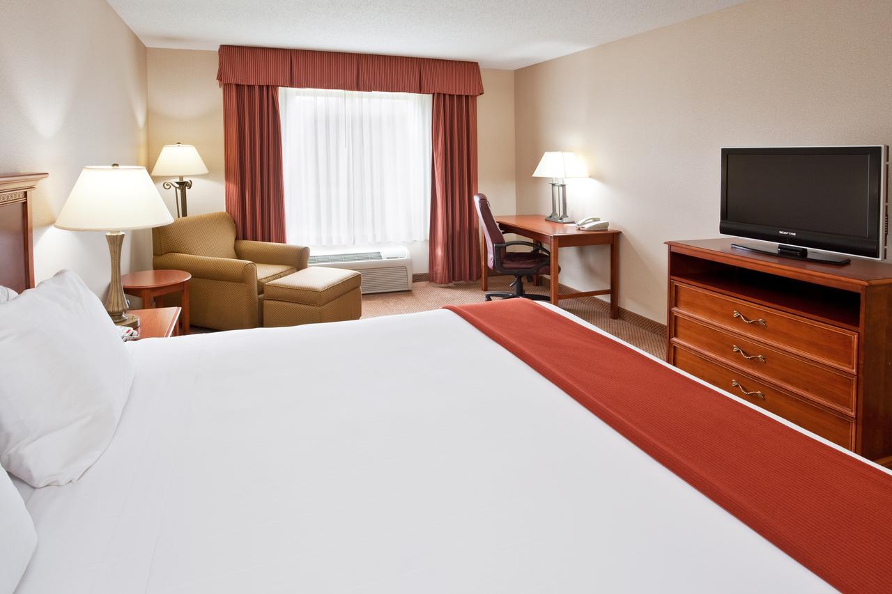Holiday Inn Express Hotel & Suites Grand Blanc, Grand Blanc