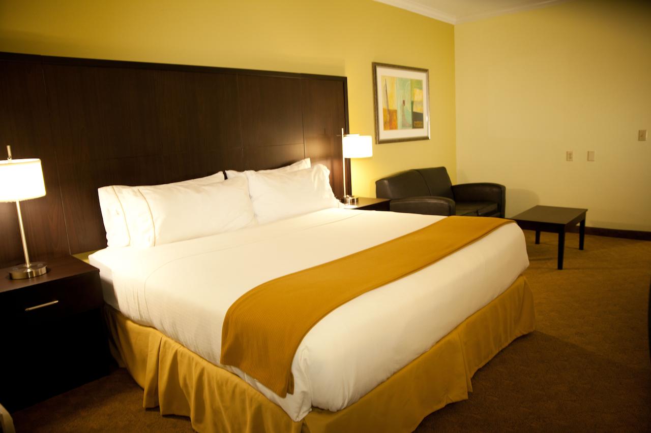 Holiday Inn Express Hotel & Suites Houston North Intercontinental, Houston