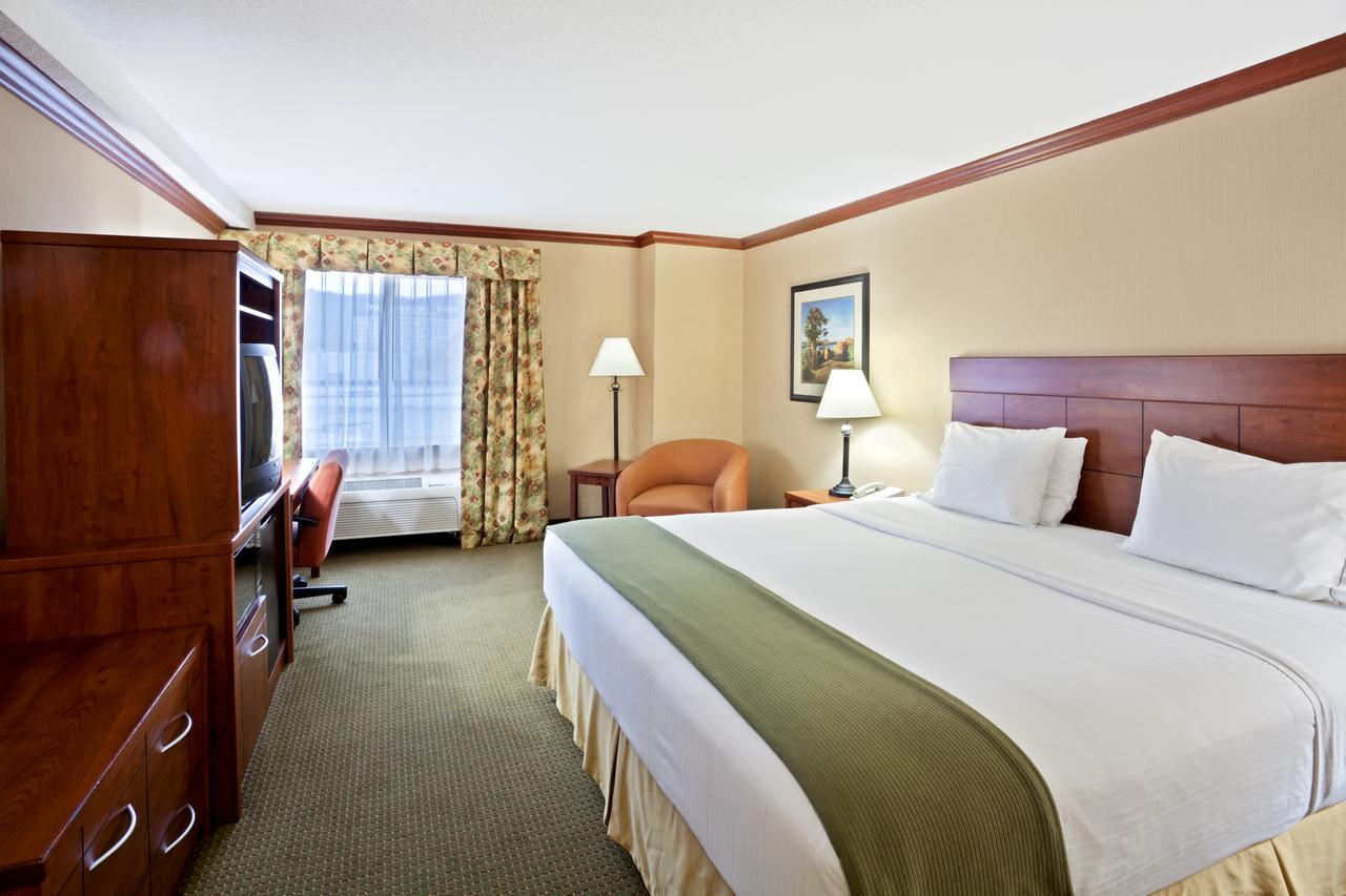 Holiday Inn Express Hotel & Suites Portland-Northwest Downtown, Portland