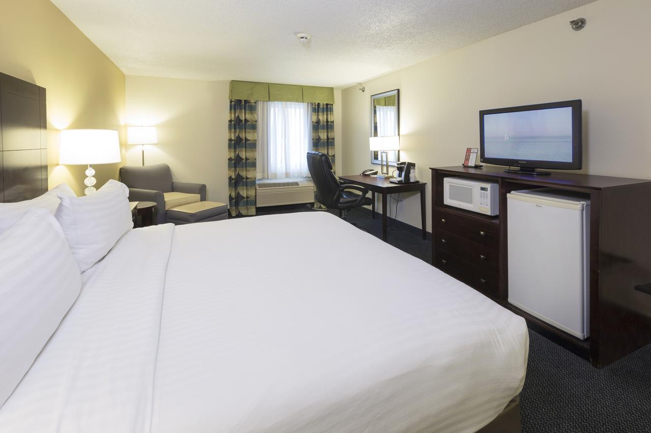 Holiday Inn Express Hotel & Suites-Saint Joseph, Saint Joseph