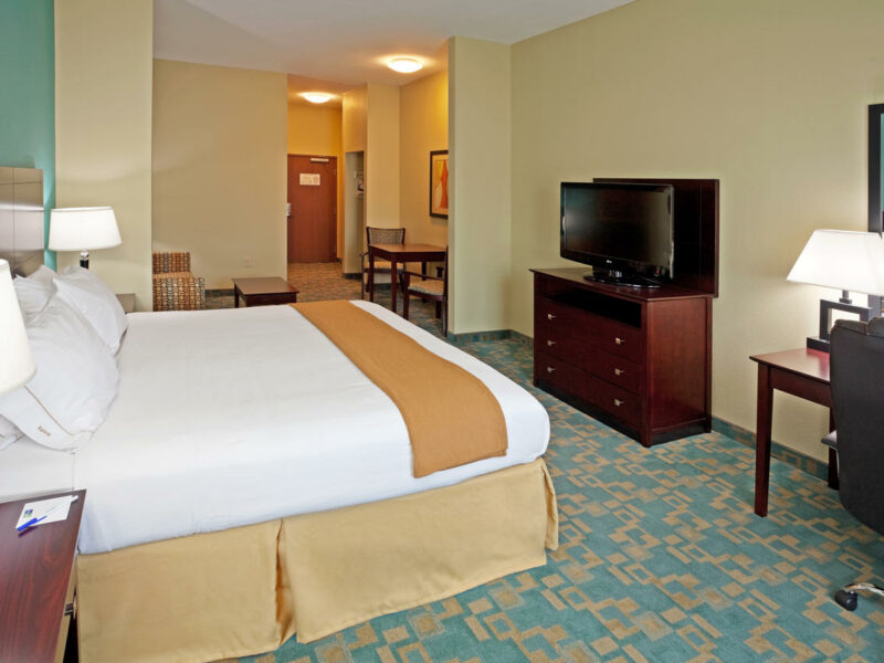 Holiday Inn Express Hotel & Suites Salem, Salem