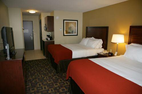 Holiday Inn Express Hotel & Suites Salina, Salina