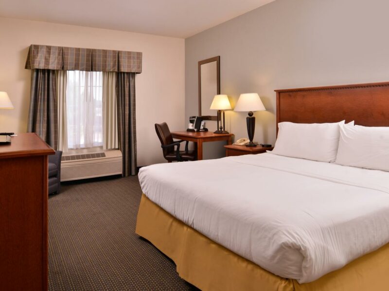 Holiday Inn Express Hotel & Suites Sioux Falls At Empire Mall, Sioux Falls