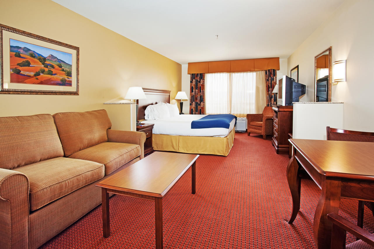 Holiday Inn Express Hotel & Suites Tooele, Tooele