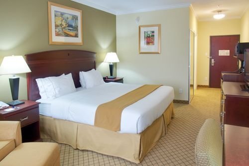Holiday Inn Express Hotel & Suites Winnie, Winnie