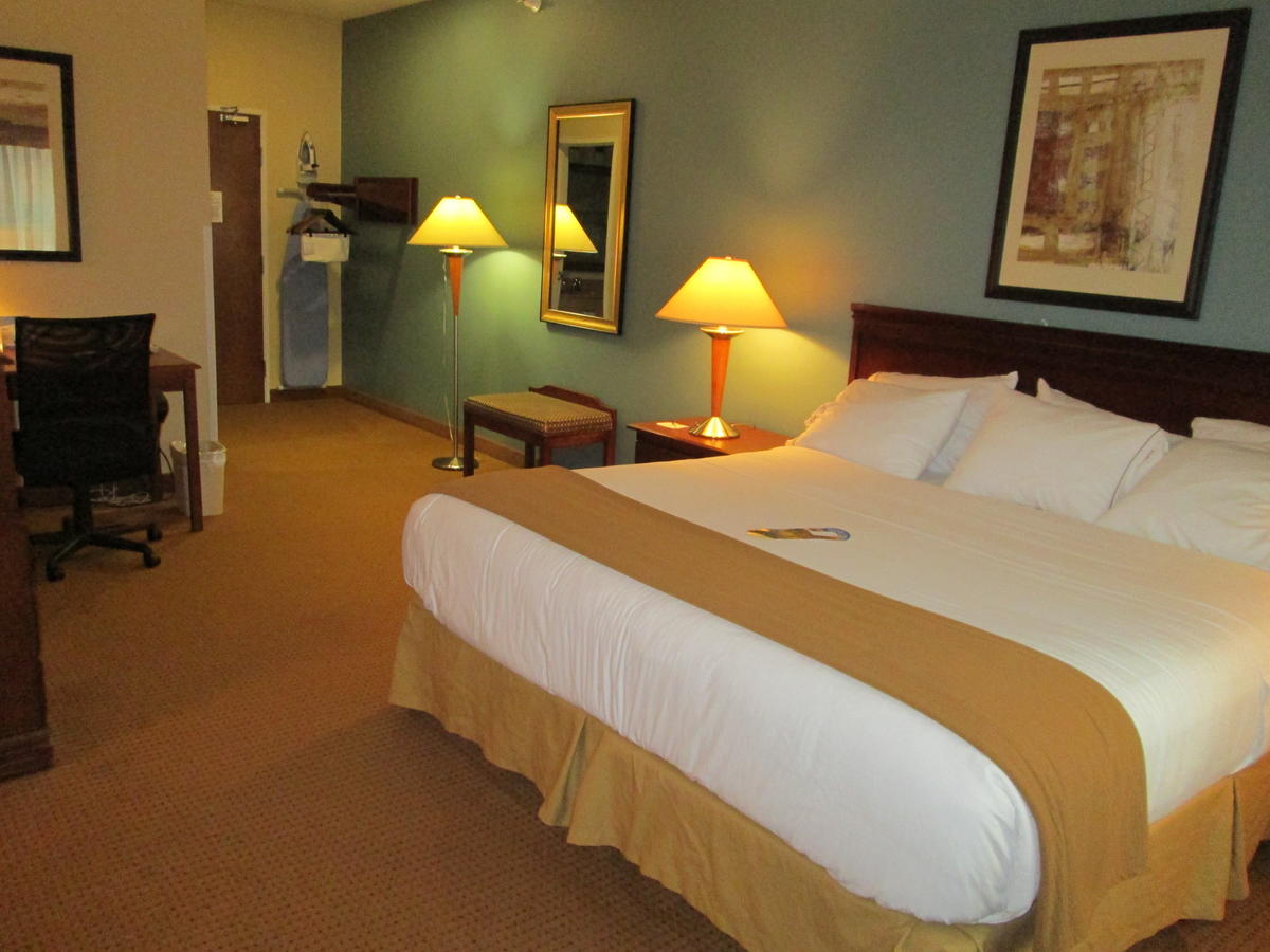 Holiday Inn Express - Newell-Chester WV, Newell